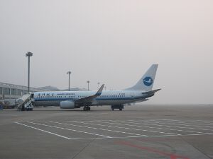 Xiamen Airlines 737 on ground in Fuzhou