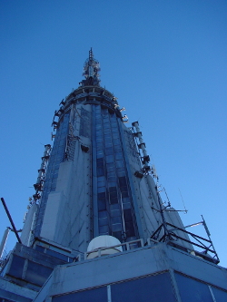 Alford FM antenna array