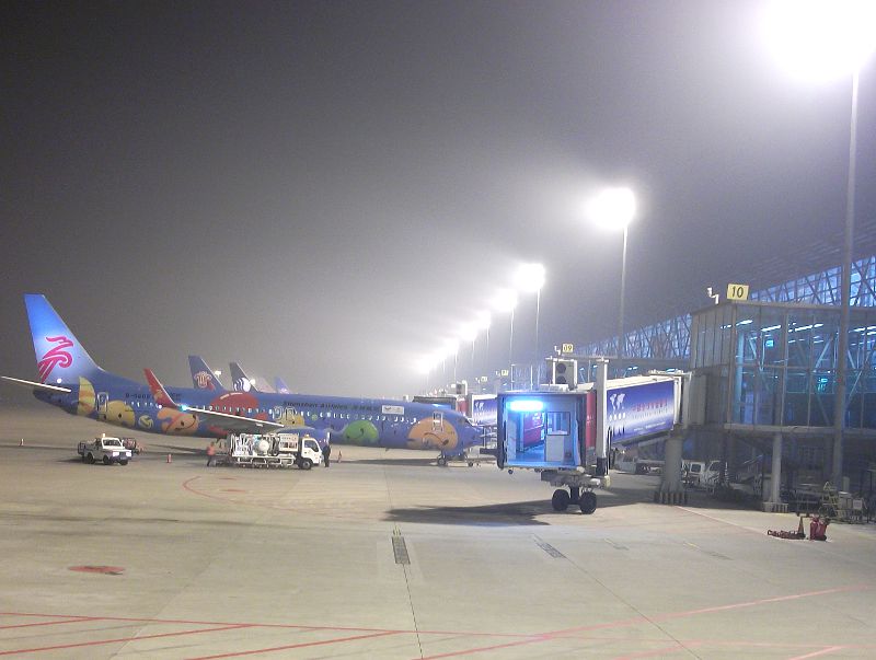 Zhengzhou airport in thick smog.  November 11, 2011